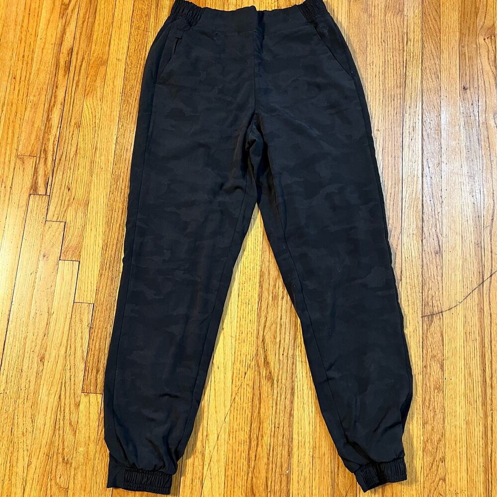 Athleta Pants Womens 4 Black Brooklyn Textured Joggers Lined Camo Activewear